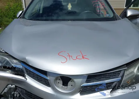 2015 Toyota Rav4 Xle из США, поврежденный, VIN JTMRFREV0FD104682